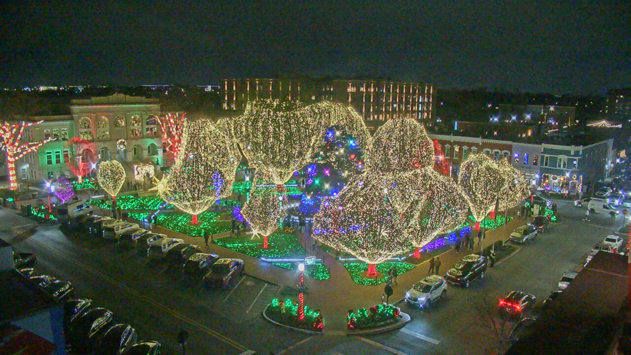 Thumbnail for current weather camera view from Walton�s 5 & 10 in Bentonville, Arkansas