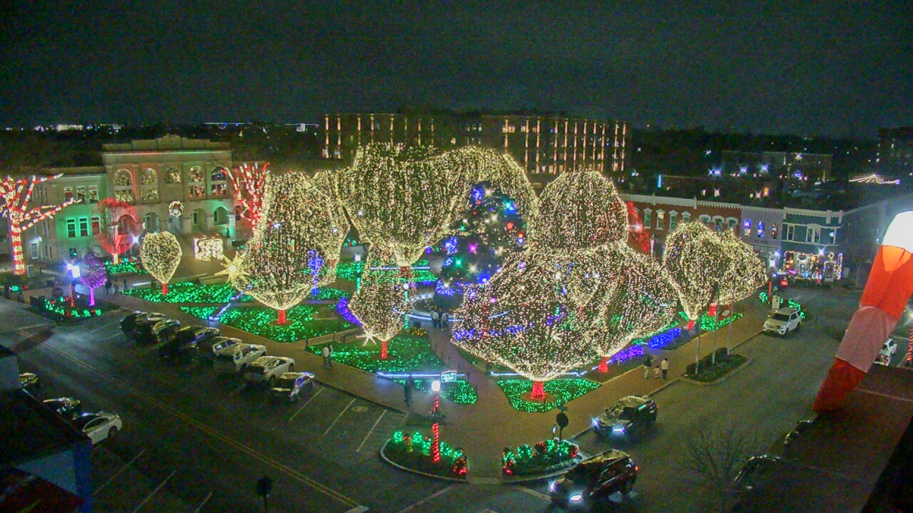 Thumbnail for current weather camera view from Walton�s 5 & 10 in Bentonville, Arkansas