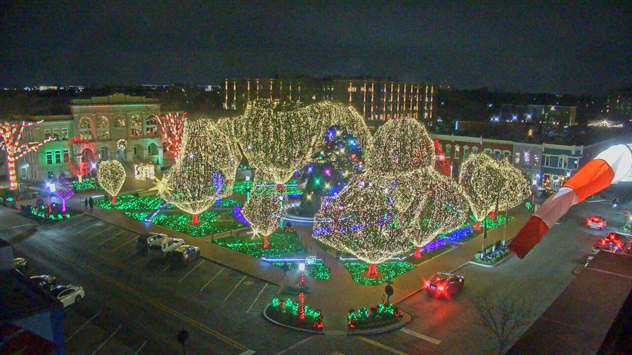 Thumbnail for current weather camera view from Walton�s 5 & 10 in Bentonville, Arkansas