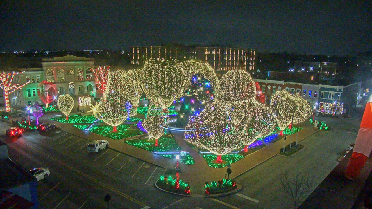 Thumbnail for current weather camera view from Walton�s 5 & 10 in Bentonville, Arkansas