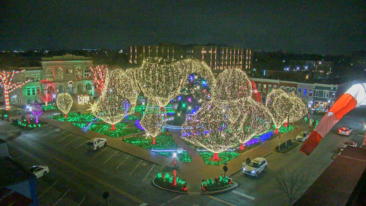 Thumbnail for current weather camera view from Walton�s 5 & 10 in Bentonville, Arkansas