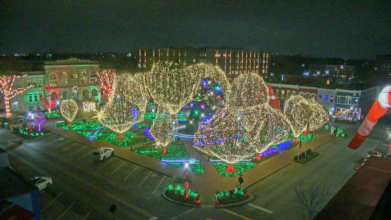 Thumbnail for current weather camera view from Walton�s 5 & 10 in Bentonville, Arkansas