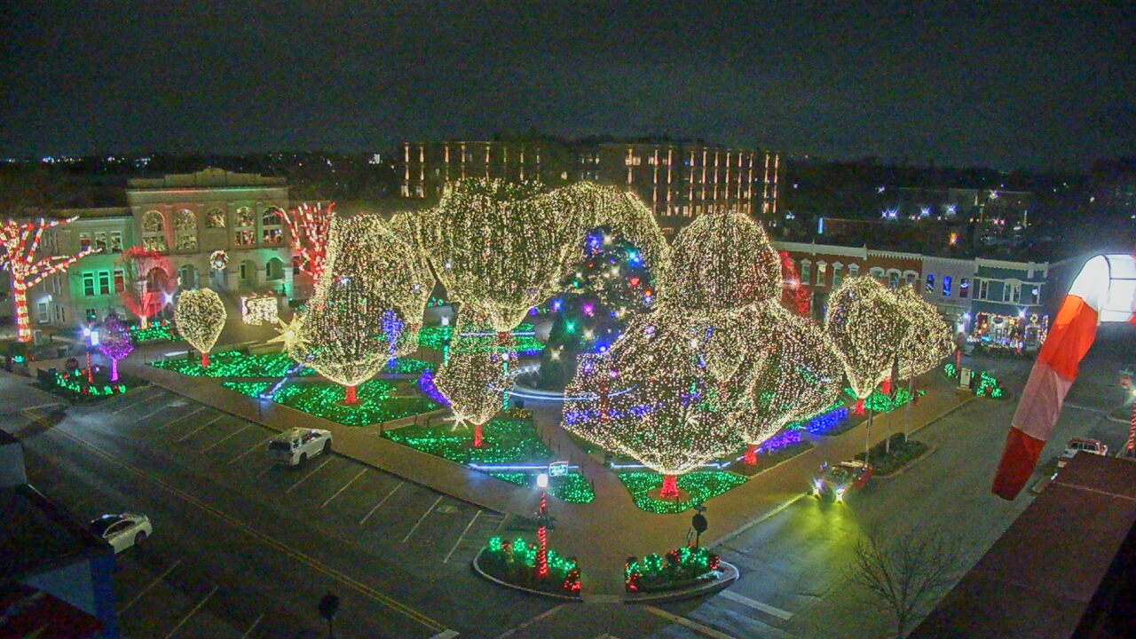 Thumbnail for current weather camera view from Walton�s 5 & 10 in Bentonville, Arkansas