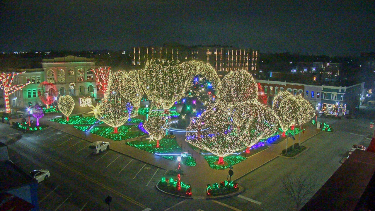 Thumbnail for current weather camera view from Walton�s 5 & 10 in Bentonville, Arkansas
