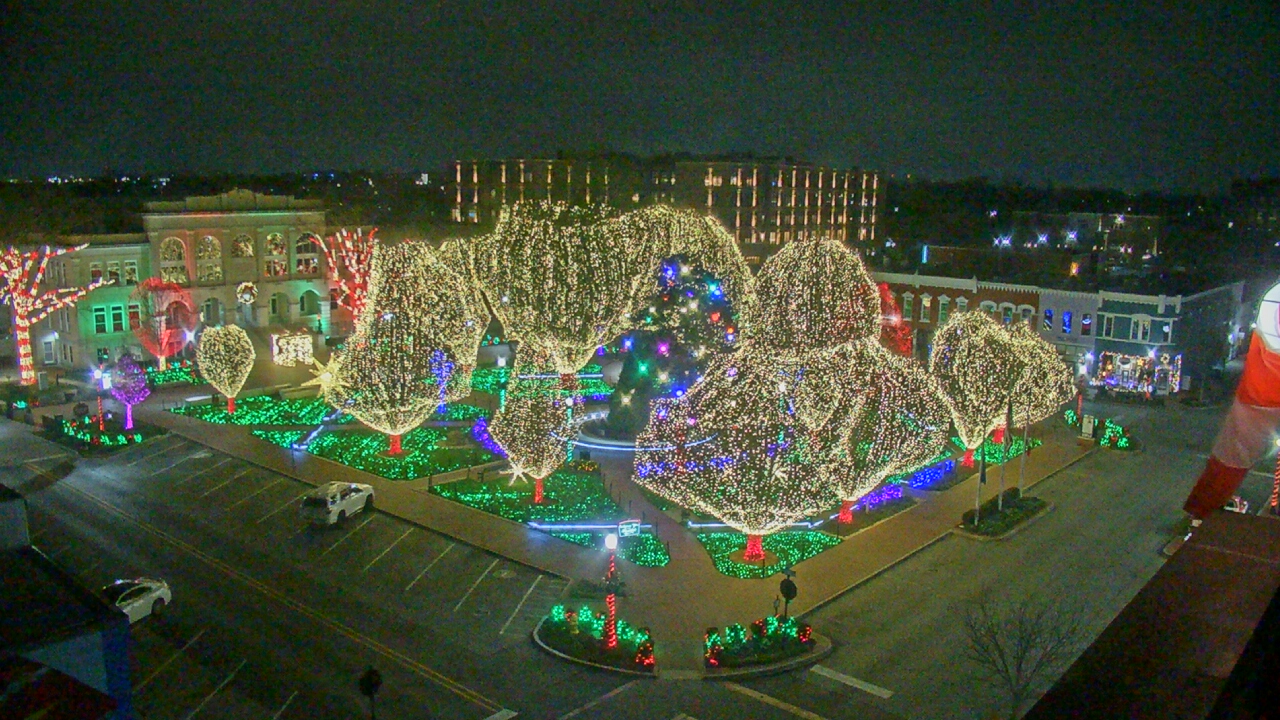 Thumbnail for current weather camera view from Walton�s 5 & 10 in Bentonville, Arkansas