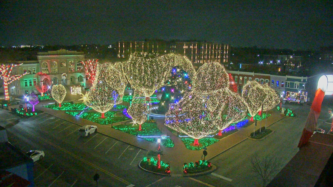 Thumbnail for current weather camera view from Walton�s 5 & 10 in Bentonville, Arkansas