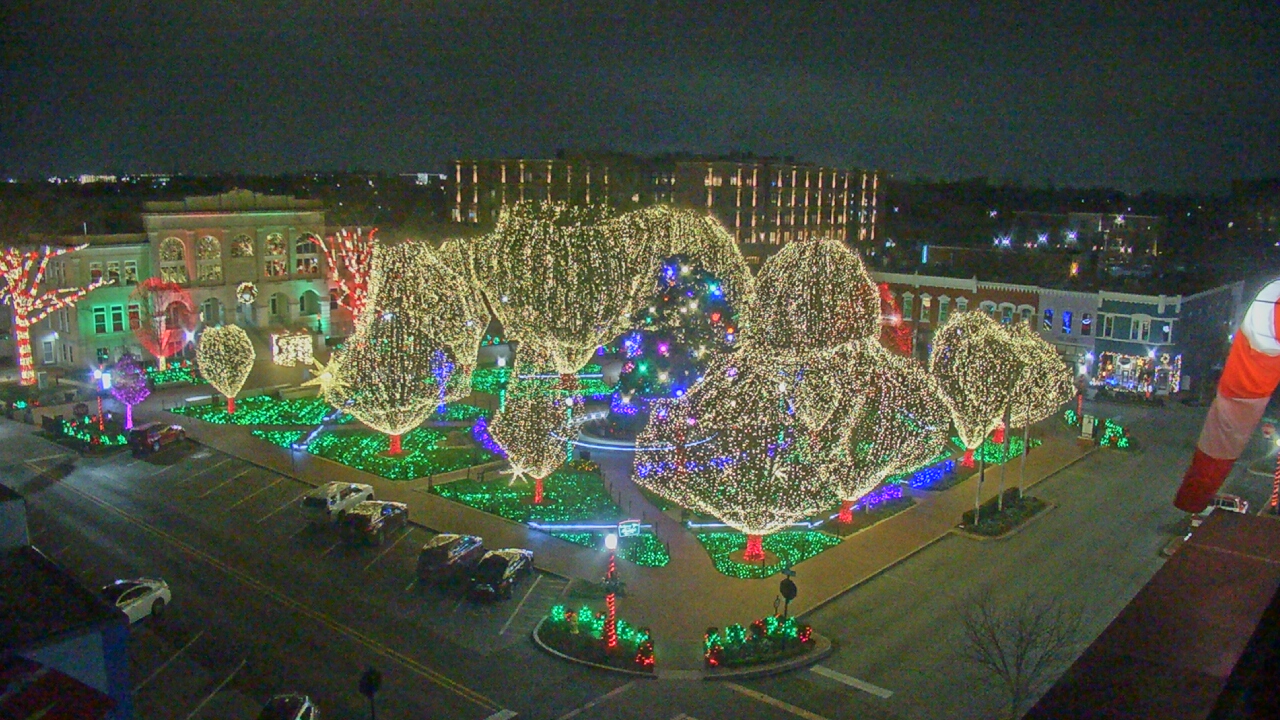 Thumbnail for current weather camera view from Walton�s 5 & 10 in Bentonville, Arkansas