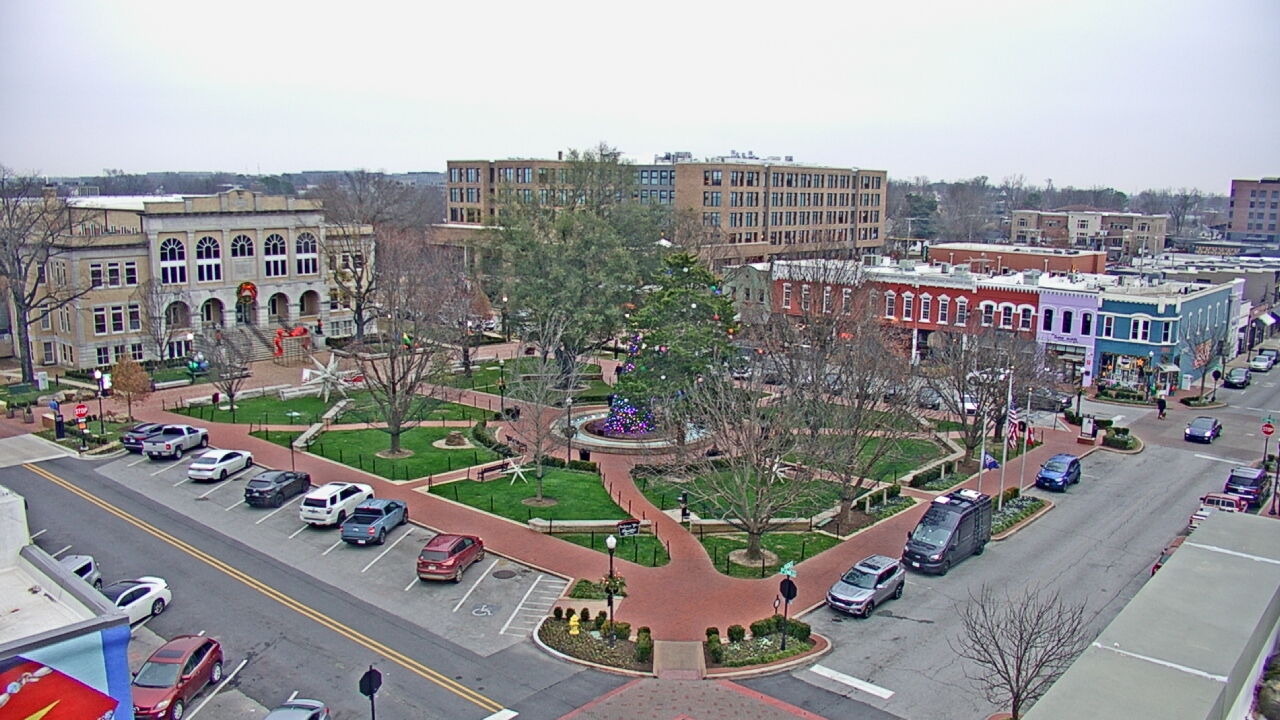 Thumbnail for current weather camera view from Walton�s 5 & 10 in Bentonville, Arkansas