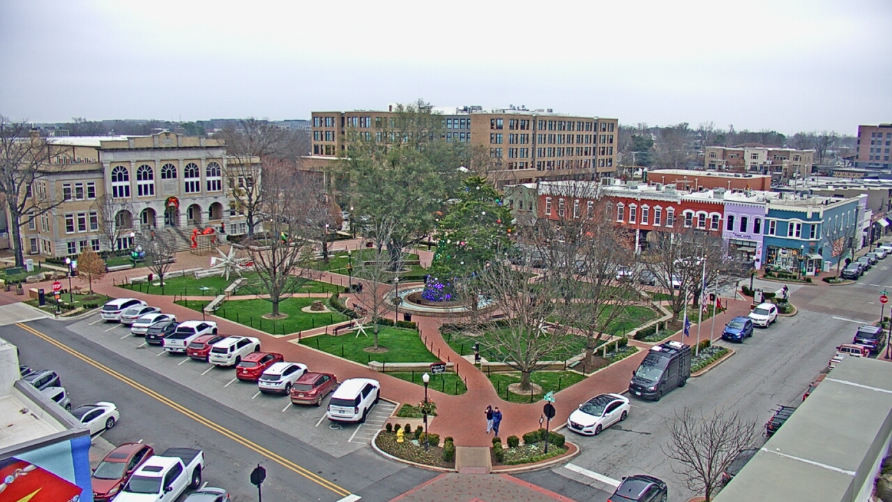 Thumbnail for current weather camera view from Walton�s 5 & 10 in Bentonville, Arkansas