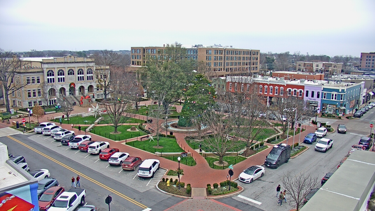 Thumbnail for current weather camera view from Walton�s 5 & 10 in Bentonville, Arkansas