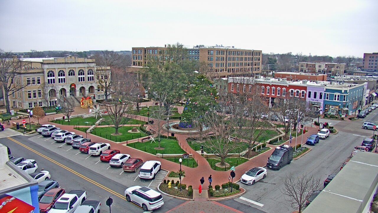 Thumbnail for current weather camera view from Walton�s 5 & 10 in Bentonville, Arkansas