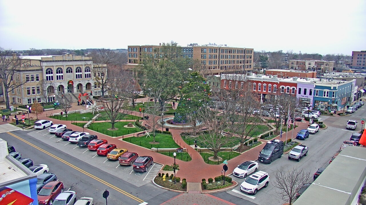 Thumbnail for current weather camera view from Walton�s 5 & 10 in Bentonville, Arkansas