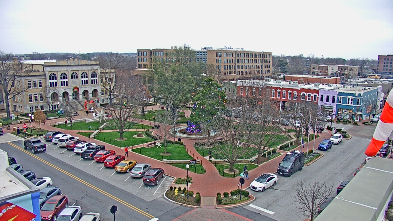 Thumbnail for current weather camera view from Walton�s 5 & 10 in Bentonville, Arkansas