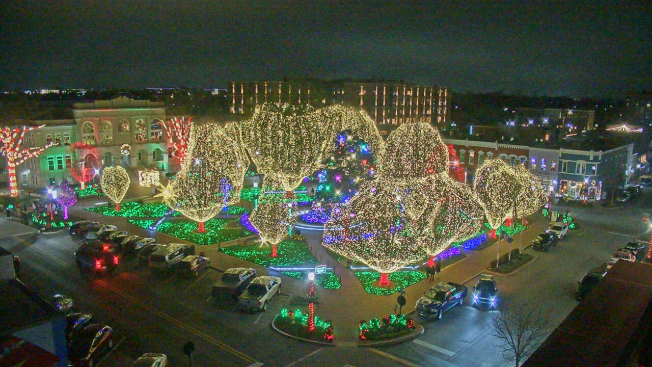 Thumbnail for current weather camera view from Walton�s 5 & 10 in Bentonville, Arkansas