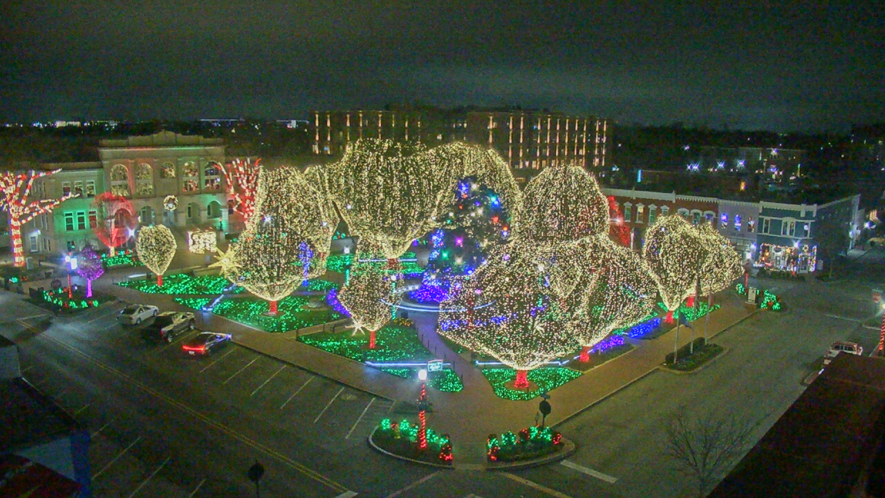 Thumbnail for current weather camera view from Walton�s 5 & 10 in Bentonville, Arkansas