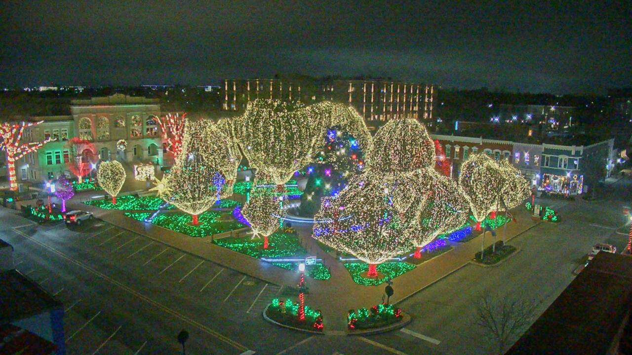 Thumbnail for current weather camera view from Walton�s 5 & 10 in Bentonville, Arkansas