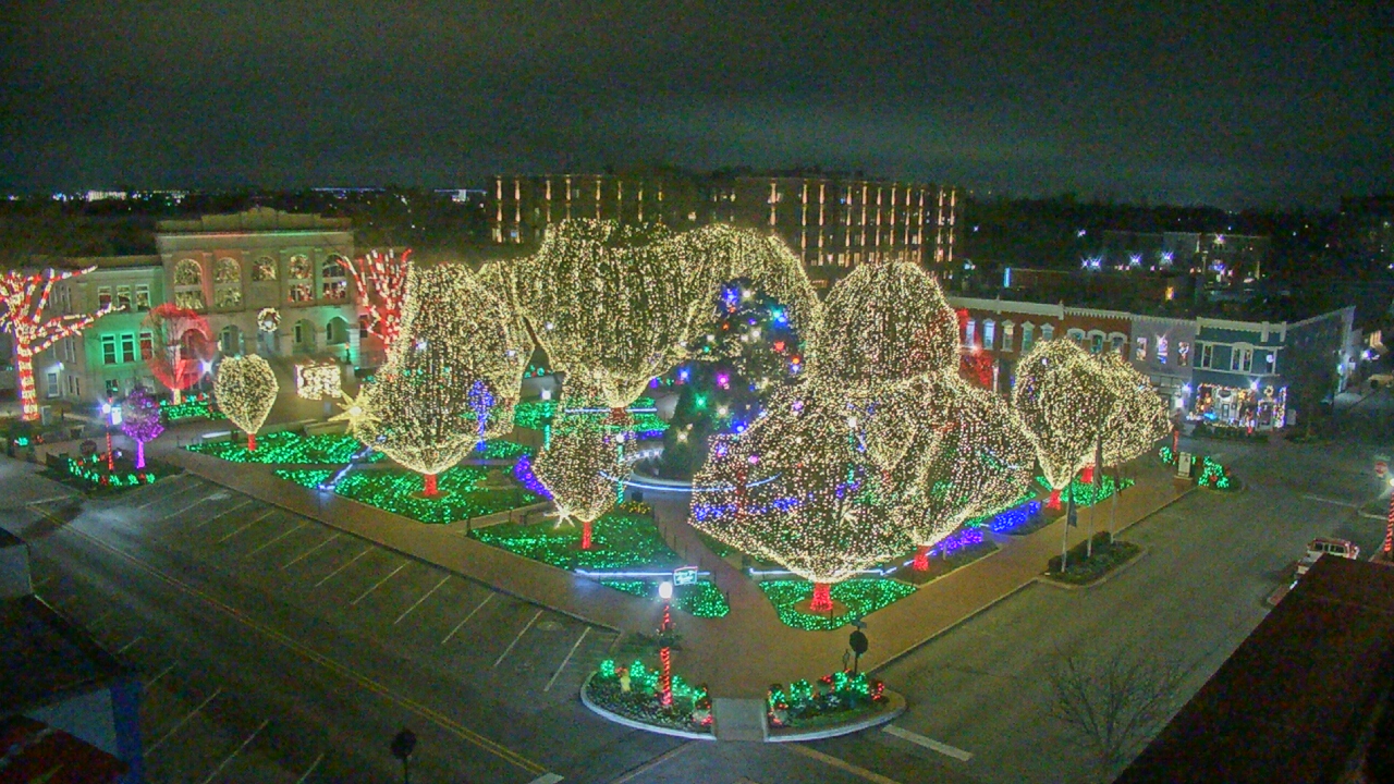 Thumbnail for current weather camera view from Walton�s 5 & 10 in Bentonville, Arkansas