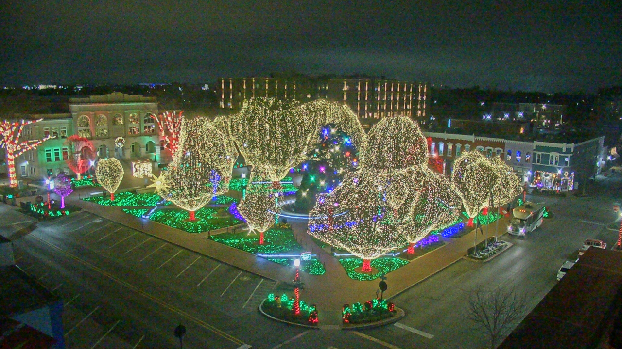 Thumbnail for current weather camera view from Walton�s 5 & 10 in Bentonville, Arkansas