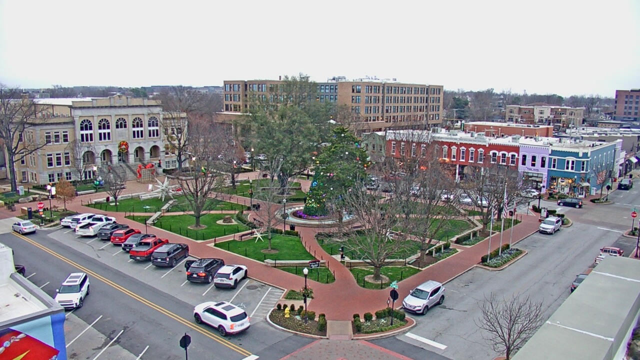 Thumbnail for current weather camera view from Walton�s 5 & 10 in Bentonville, Arkansas