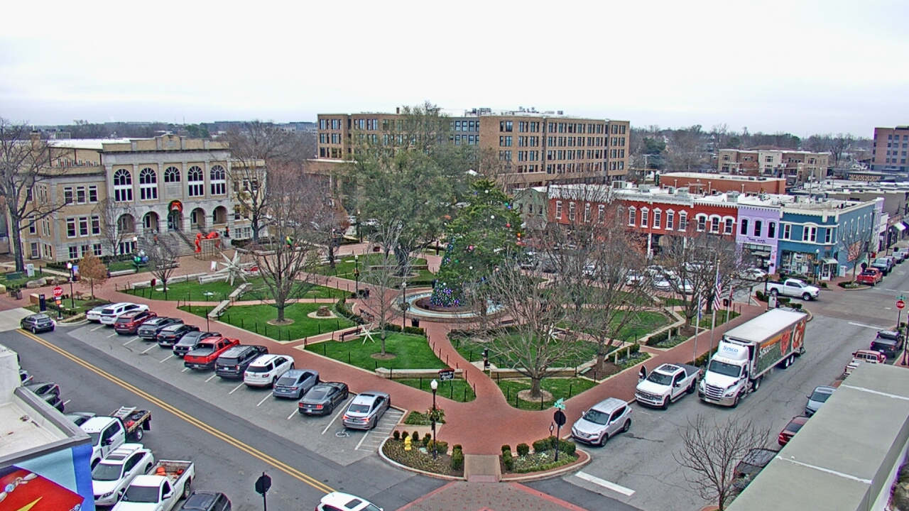 Thumbnail for current weather camera view from Walton�s 5 & 10 in Bentonville, Arkansas