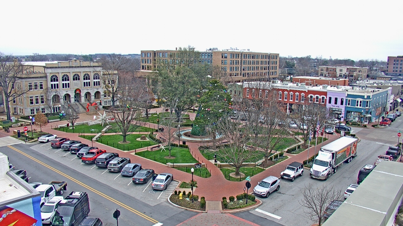 Thumbnail for current weather camera view from Walton�s 5 & 10 in Bentonville, Arkansas