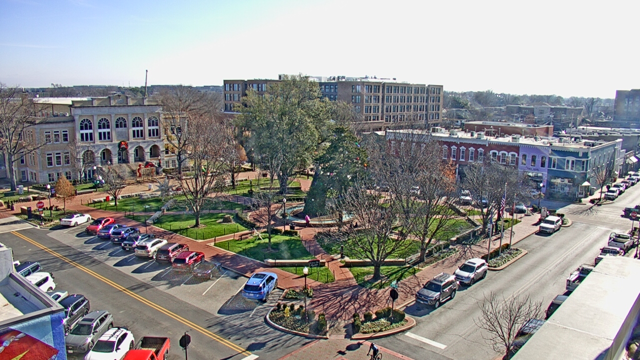 Thumbnail for current weather camera view from Walton�s 5 & 10 in Bentonville, Arkansas