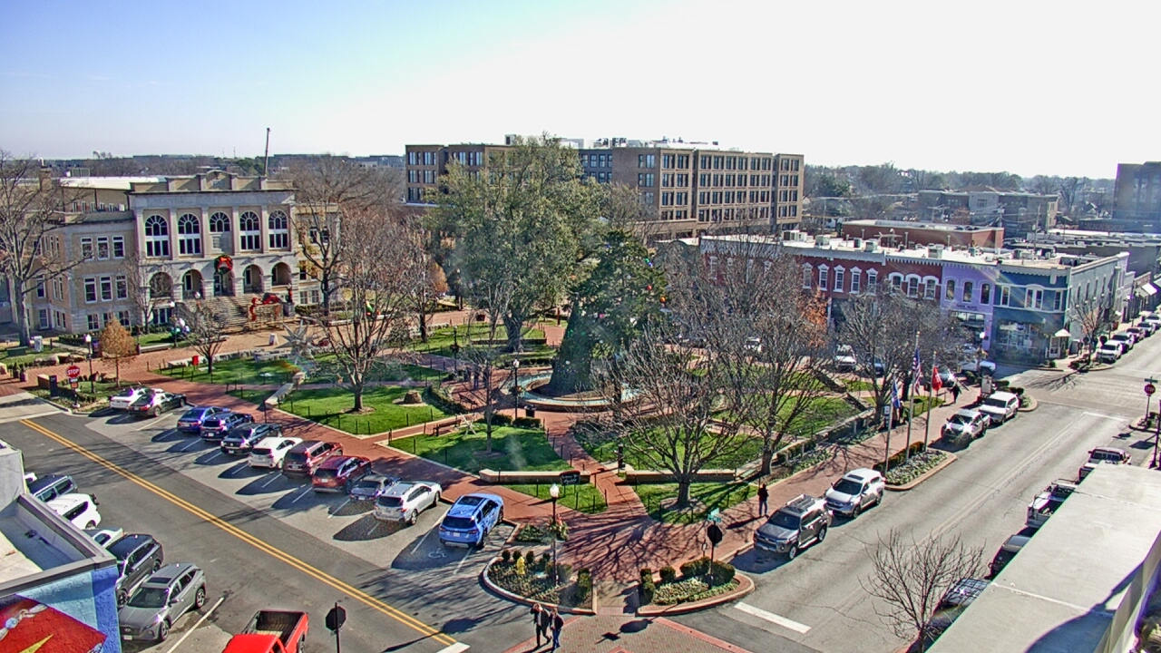 Thumbnail for current weather camera view from Walton�s 5 & 10 in Bentonville, Arkansas