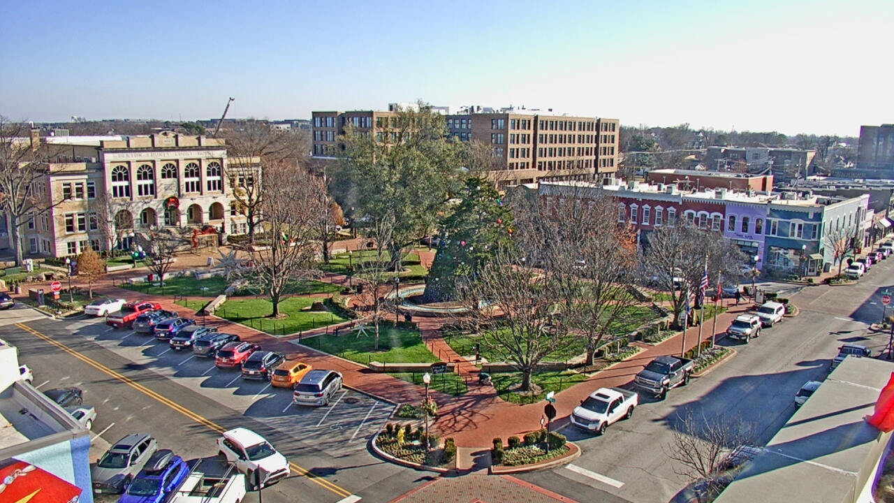 Thumbnail for current weather camera view from Walton�s 5 & 10 in Bentonville, Arkansas