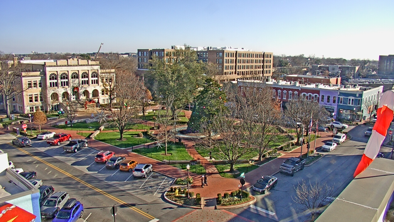 Thumbnail for current weather camera view from Walton�s 5 & 10 in Bentonville, Arkansas