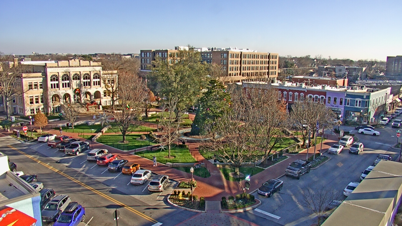 Thumbnail for current weather camera view from Walton�s 5 & 10 in Bentonville, Arkansas