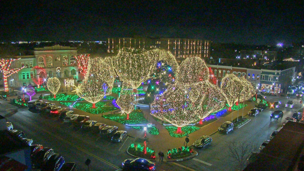 Thumbnail for current weather camera view from Walton�s 5 & 10 in Bentonville, Arkansas