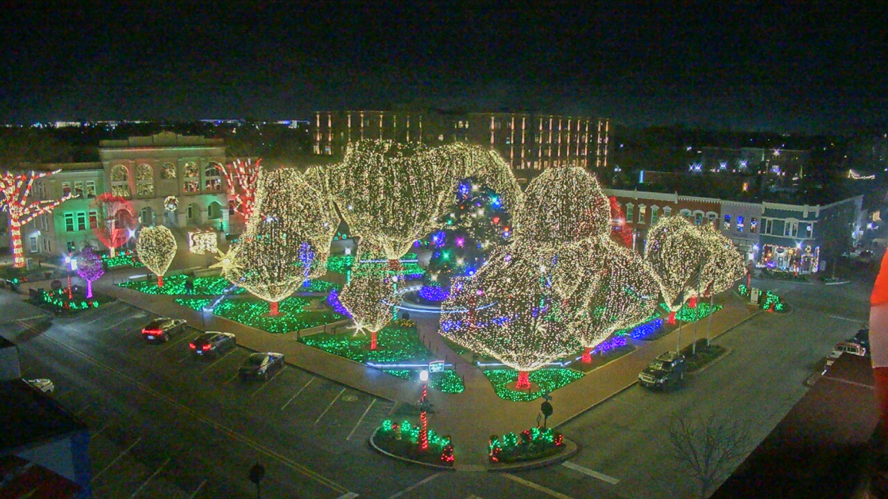 Thumbnail for current weather camera view from Walton�s 5 & 10 in Bentonville, Arkansas