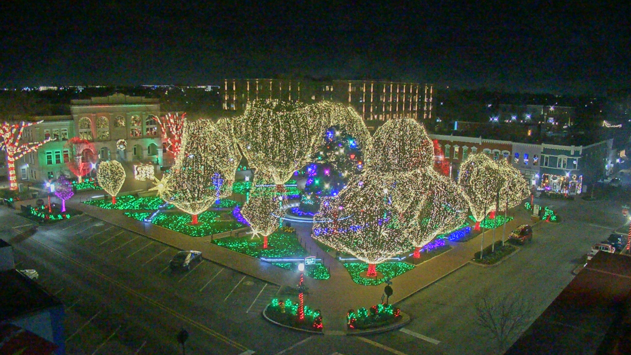 Thumbnail for current weather camera view from Walton�s 5 & 10 in Bentonville, Arkansas