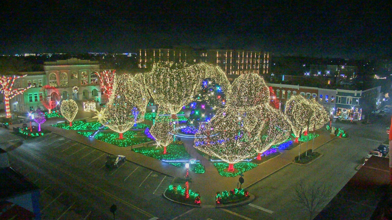 Thumbnail for current weather camera view from Walton�s 5 & 10 in Bentonville, Arkansas