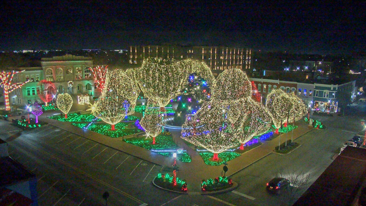 Thumbnail for current weather camera view from Walton�s 5 & 10 in Bentonville, Arkansas