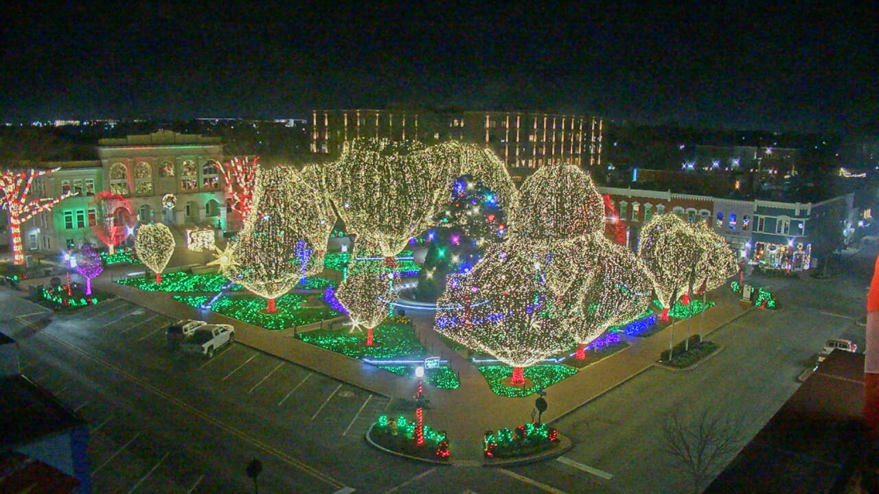 Thumbnail for current weather camera view from Walton�s 5 & 10 in Bentonville, Arkansas