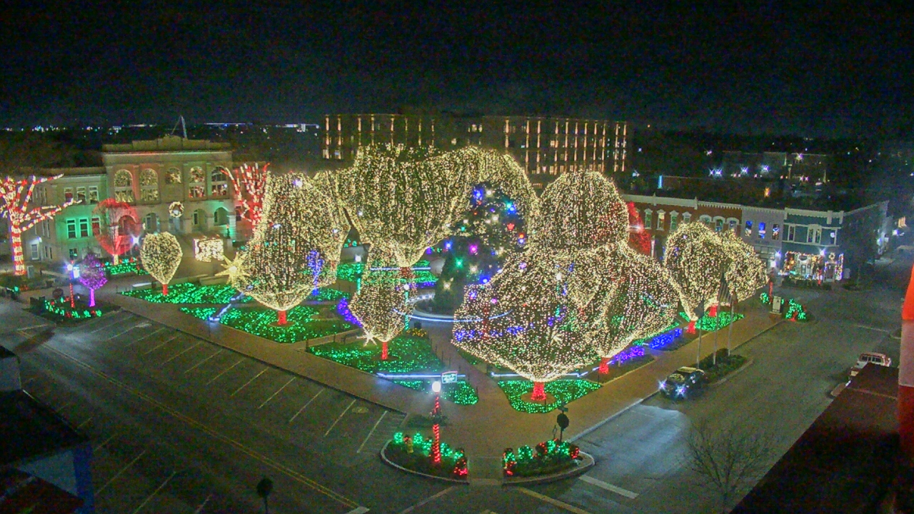 Thumbnail for current weather camera view from Walton�s 5 & 10 in Bentonville, Arkansas