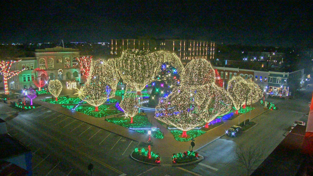 Thumbnail for current weather camera view from Walton�s 5 & 10 in Bentonville, Arkansas