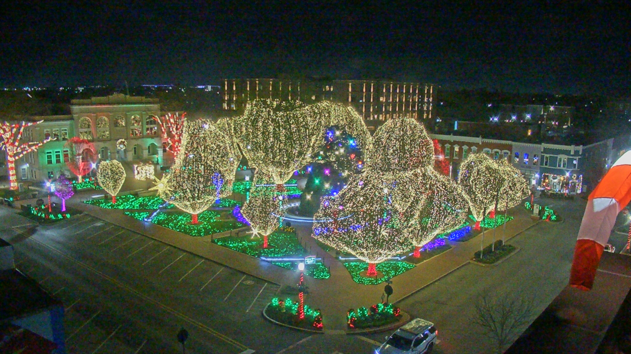 Thumbnail for current weather camera view from Walton�s 5 & 10 in Bentonville, Arkansas