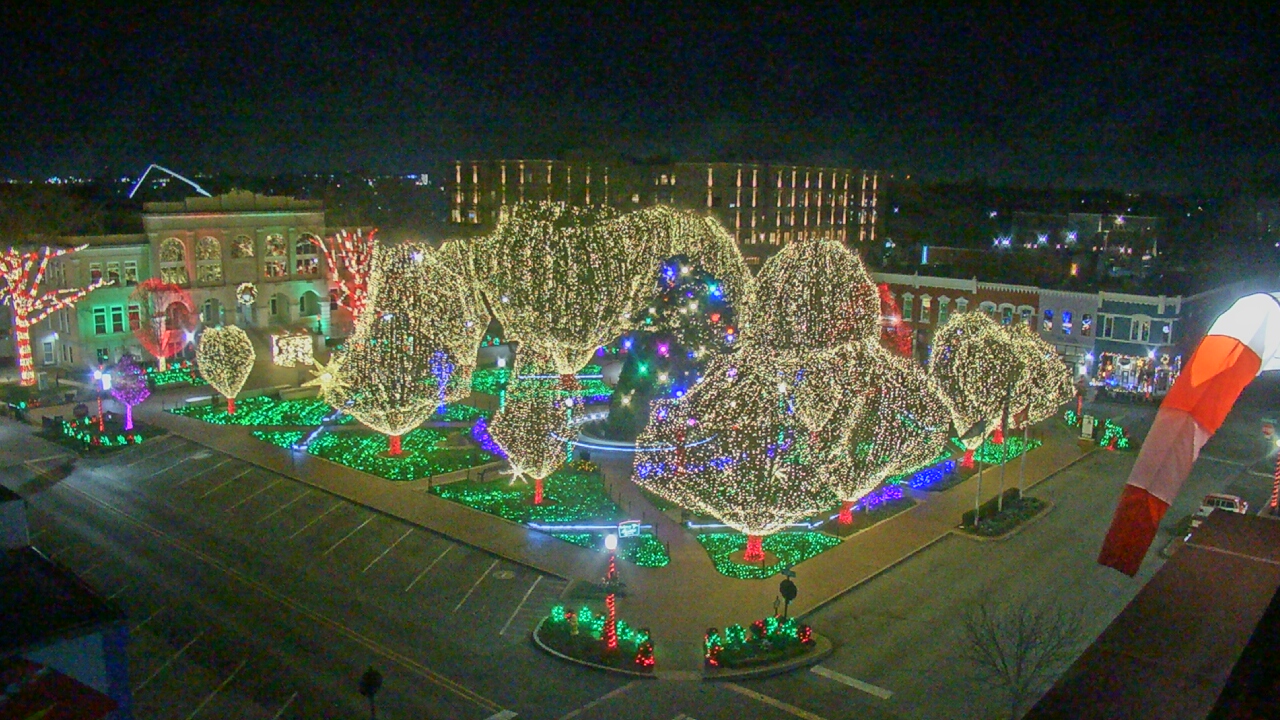 Thumbnail for current weather camera view from Walton�s 5 & 10 in Bentonville, Arkansas