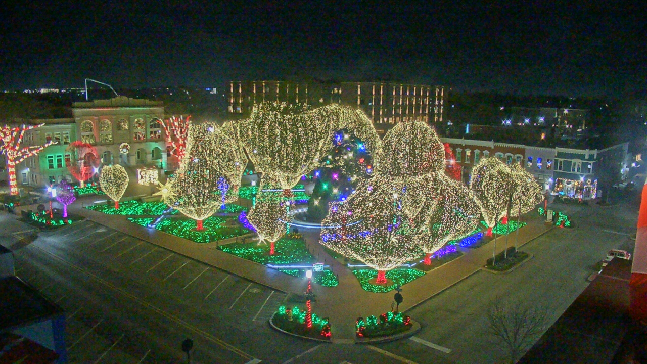 Thumbnail for current weather camera view from Walton�s 5 & 10 in Bentonville, Arkansas