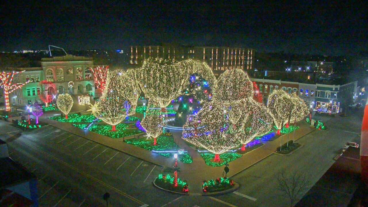 Thumbnail for current weather camera view from Walton�s 5 & 10 in Bentonville, Arkansas