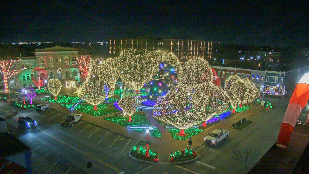 Thumbnail for current weather camera view from Walton�s 5 & 10 in Bentonville, Arkansas