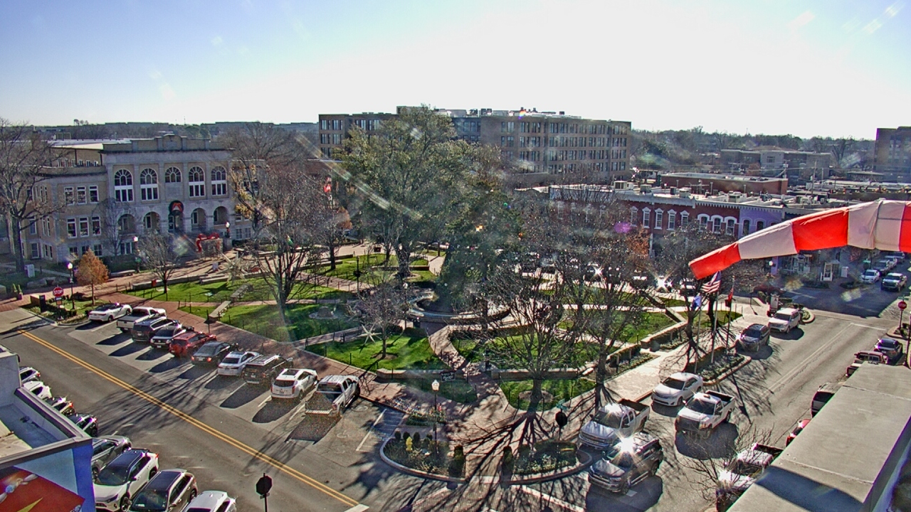 Thumbnail for current weather camera view from Walton�s 5 & 10 in Bentonville, Arkansas