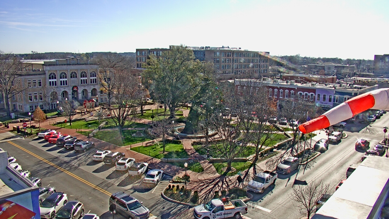 Thumbnail for current weather camera view from Walton�s 5 & 10 in Bentonville, Arkansas