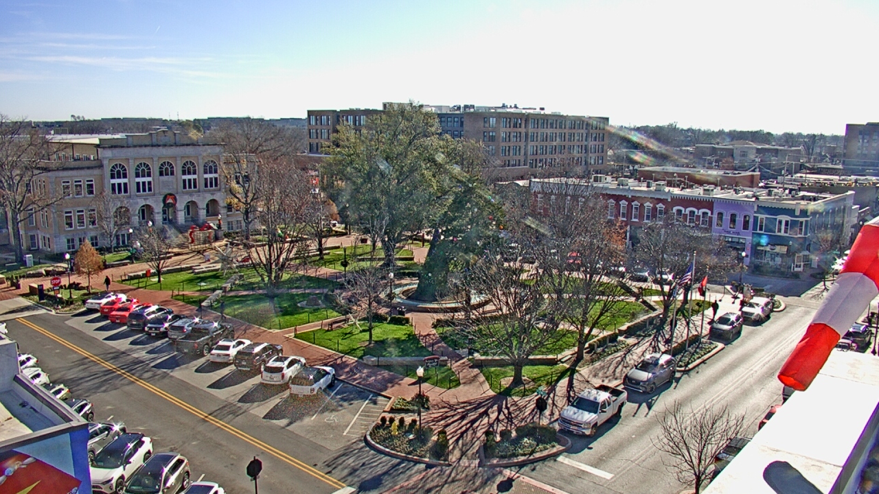 Thumbnail for current weather camera view from Walton�s 5 & 10 in Bentonville, Arkansas