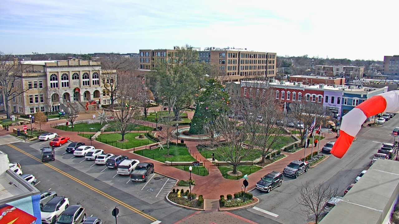 Thumbnail for current weather camera view from Walton�s 5 & 10 in Bentonville, Arkansas