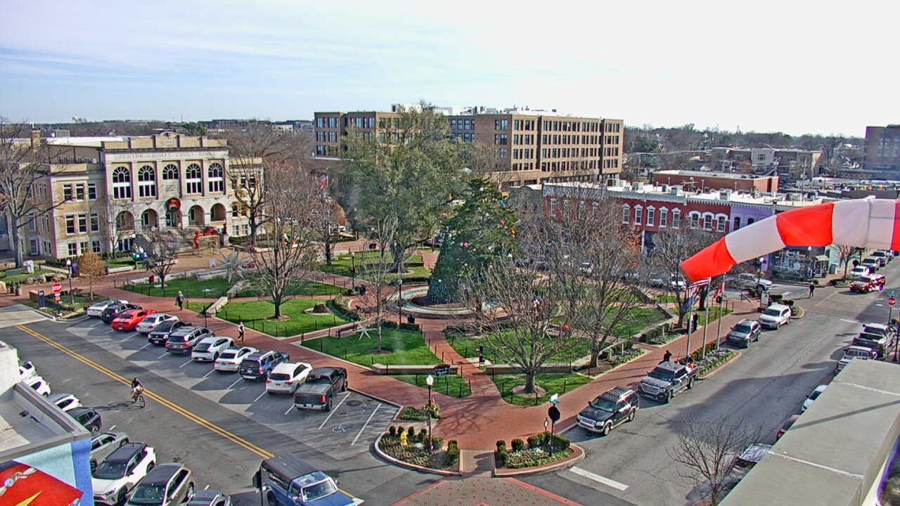 Thumbnail for current weather camera view from Walton�s 5 & 10 in Bentonville, Arkansas