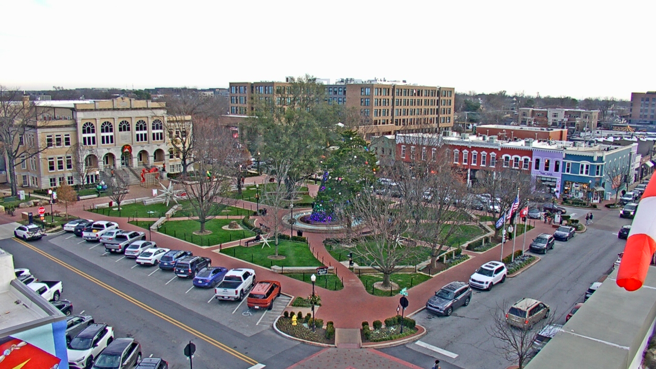 Thumbnail for current weather camera view from Walton�s 5 & 10 in Bentonville, Arkansas