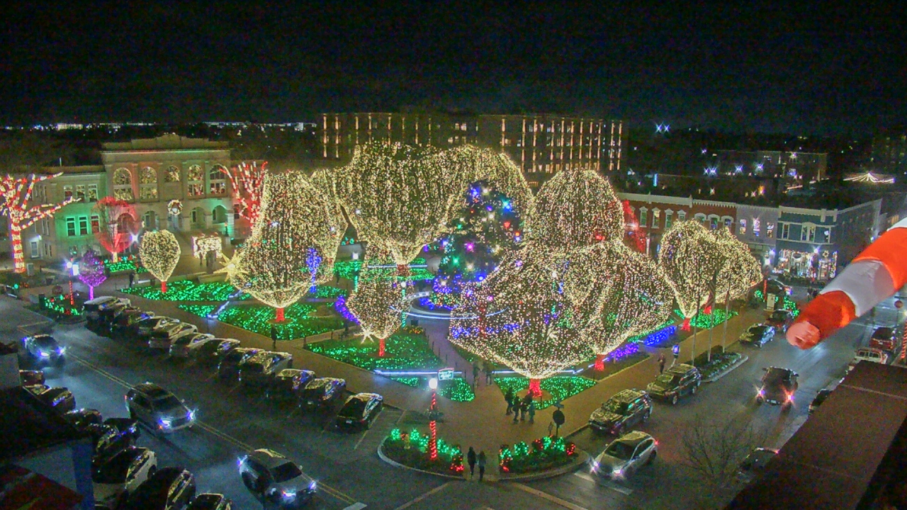 Thumbnail for current weather camera view from Walton�s 5 & 10 in Bentonville, Arkansas